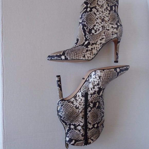 GIANNI BINNI PYTHON PRINT LEATHER BOOTIES,6.5M,NEW - Picture 5 of 8